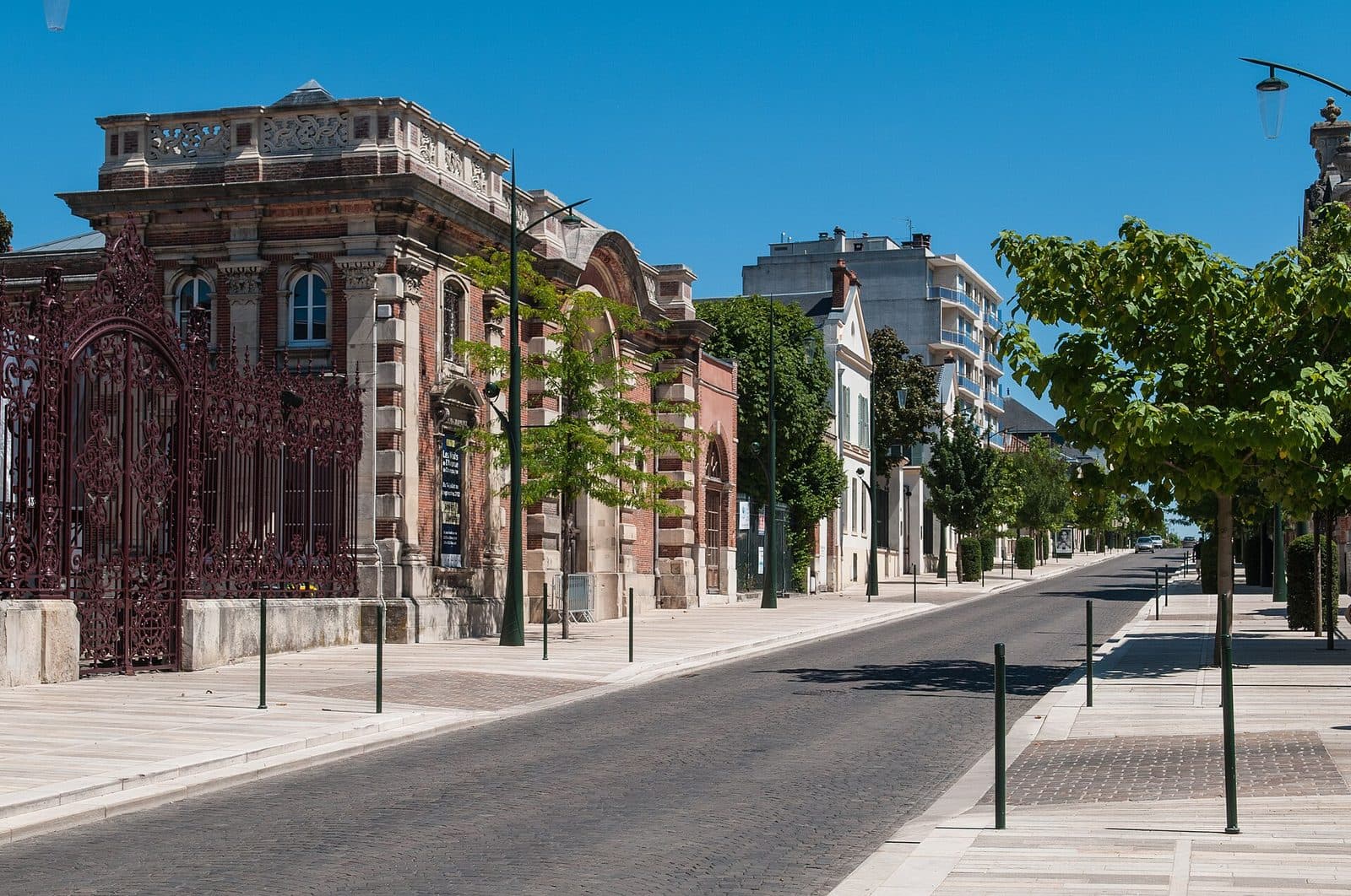 Épernay and the Avenue de Champagne